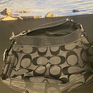 Coach Purse- Coach Zoe vintage Signature, Hobo Handbag, Luxury Shoulder Bag.